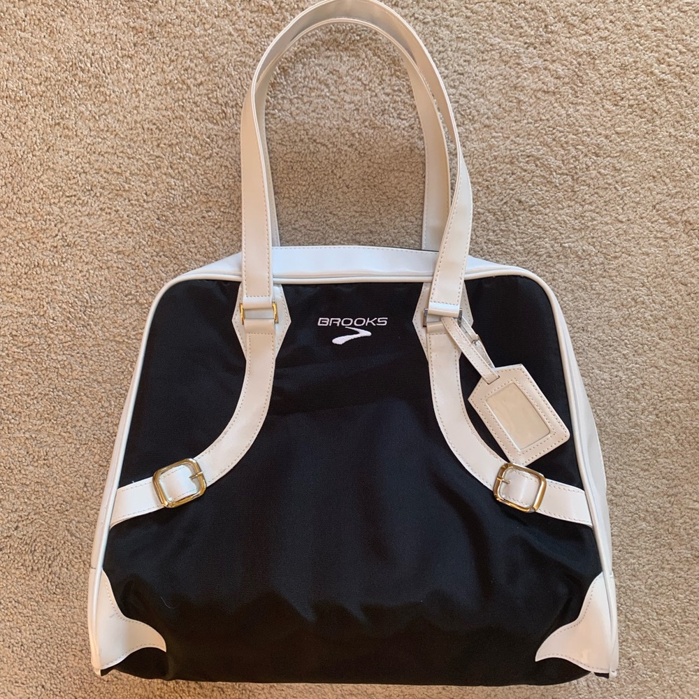 RARE ONE OF A KIND Brooks Navy and White Shoe/Bowling Bag